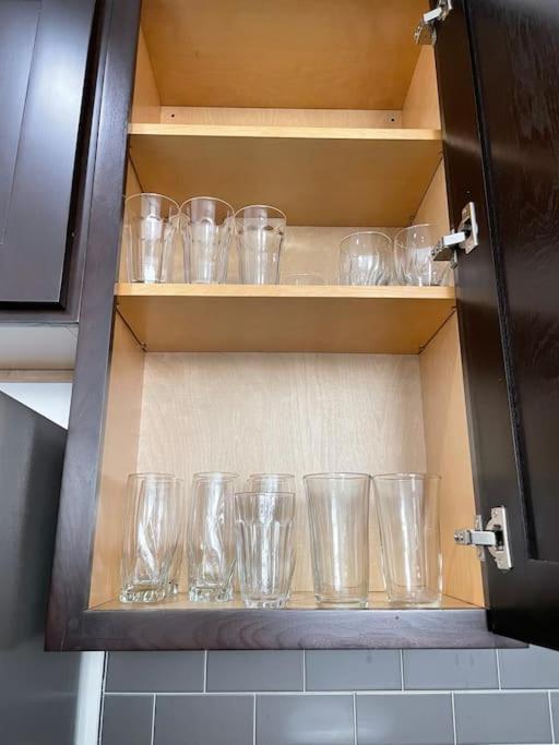 Cozy, High Rise, Large Studio Facing Downtown . Apartment บัลติมอร์ ภายนอก รูปภาพ