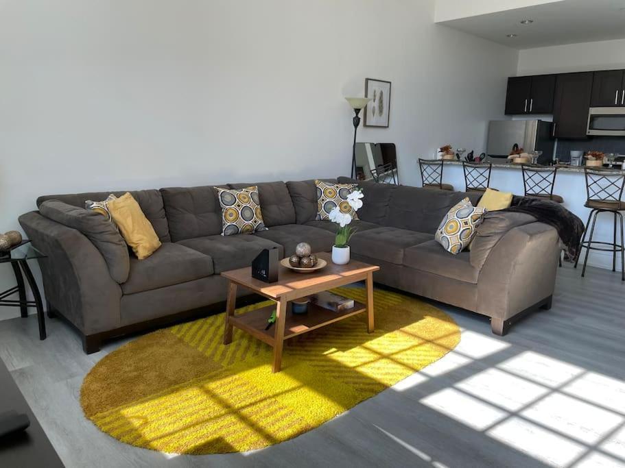 Cozy, High Rise, Large Studio Facing Downtown . Apartment บัลติมอร์ ภายนอก รูปภาพ